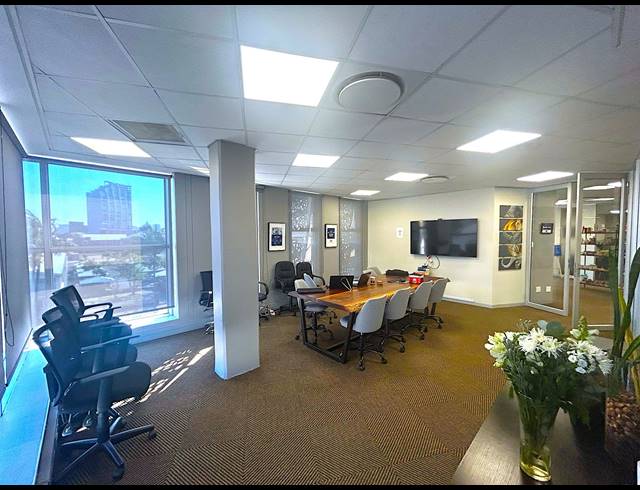 486M² OFFICE TO LET IN POINT WATERFRONT